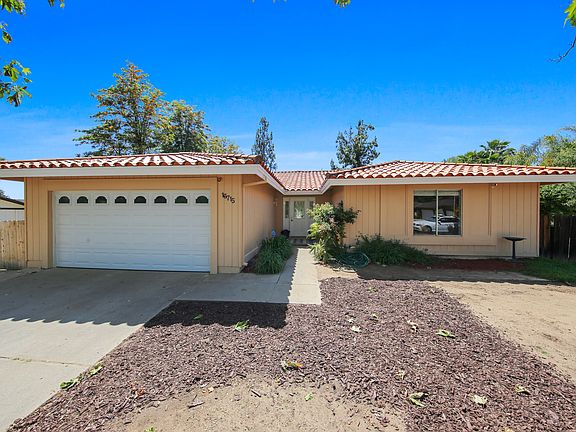 3rd image of 16715 Daza Dr