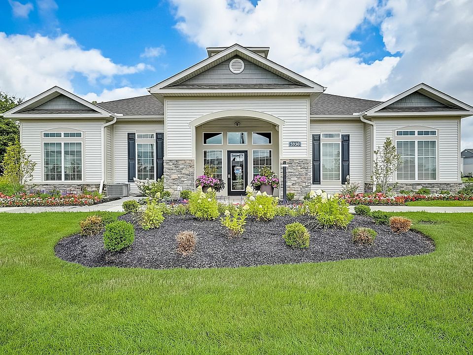 2-web-or-mls-W Broad St-002