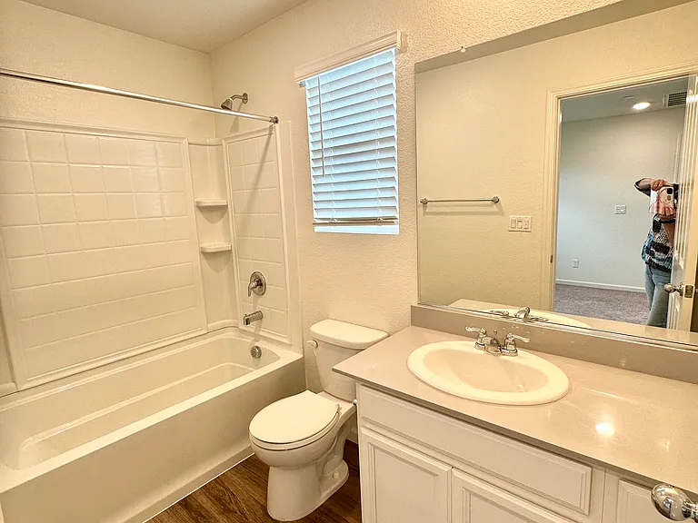 301 Welton Ct — Photo 21