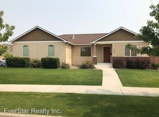 1905 S Perry St, Kennewick, WA 99338