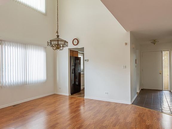 4th image of 251 E Forest Knoll Dr #251
