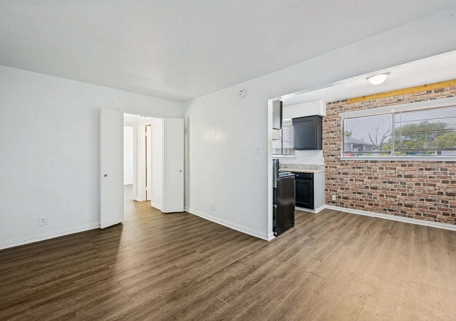 Fontaine Apartments — Photo 4