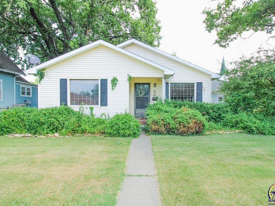 520 Ellinwood St, Osage City, KS 66523 Zillow