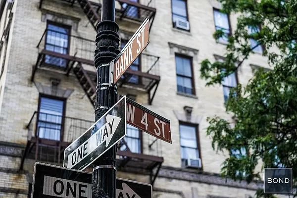 Rented by Bond New York | media 12