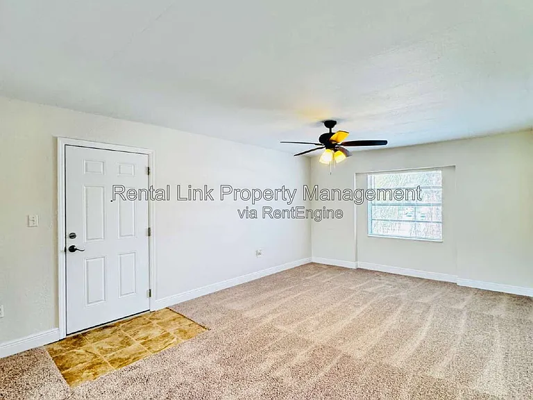 12664 Kenwood Ln #C — Photo 9
