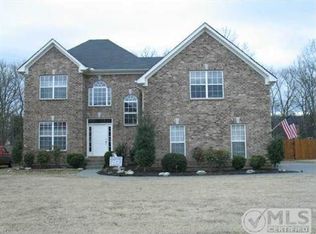 126 Camp Creek Cir, Hendersonville, TN 37075