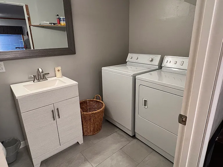 206 N Quincy St — Photo 13