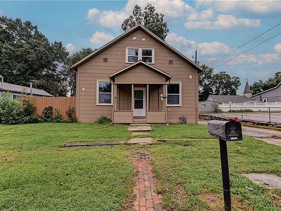 2nd image of 931 Kickapoo St