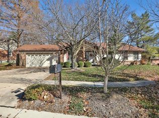 14235 Tullytown Dr, Chesterfield, MO