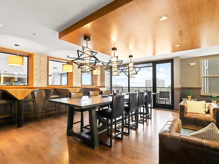 Union West — Photo 18