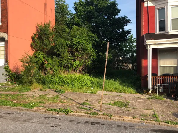 421 Peffer St, Harrisburg, PA 17102