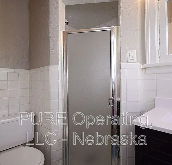 406 N 49th St #5 — Photo 16