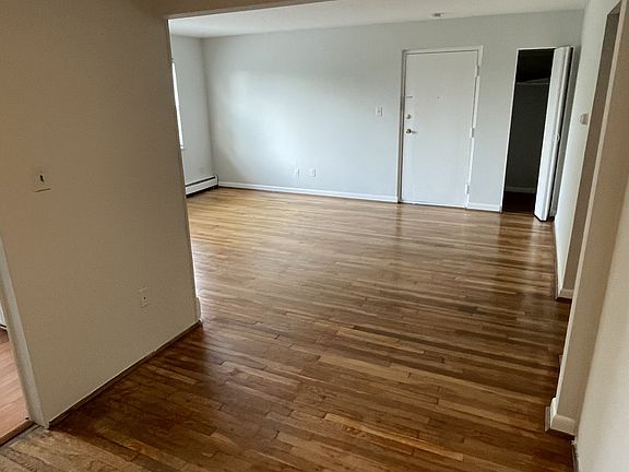 5th image of 3011 Portsmouth Ave #7