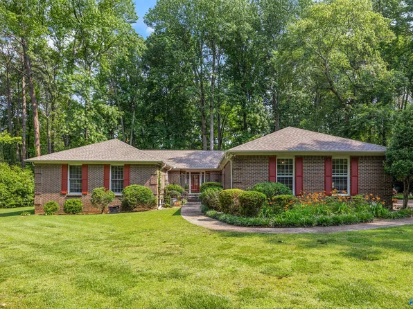 210 Wellington Rd, Athens, AL 35613
