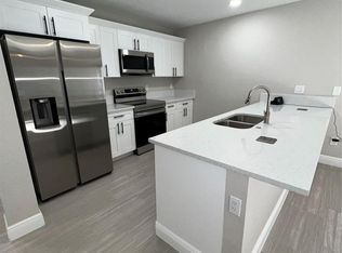 860 SW 10th St, Pompano Beach, FL 33060