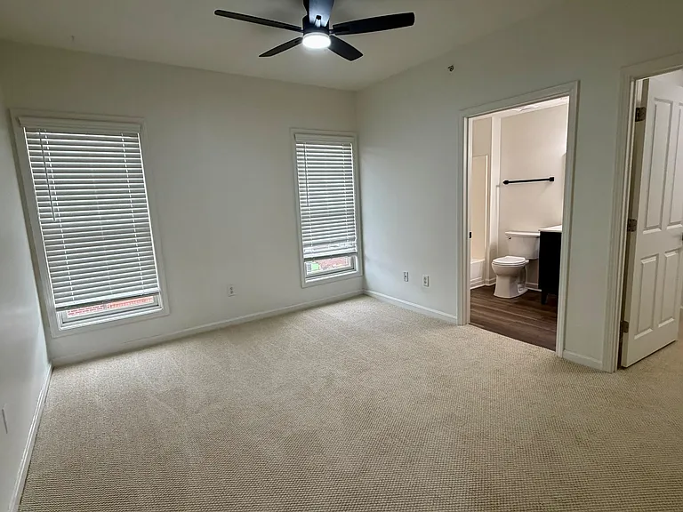 10639 Meeting St #307 — Photo 7
