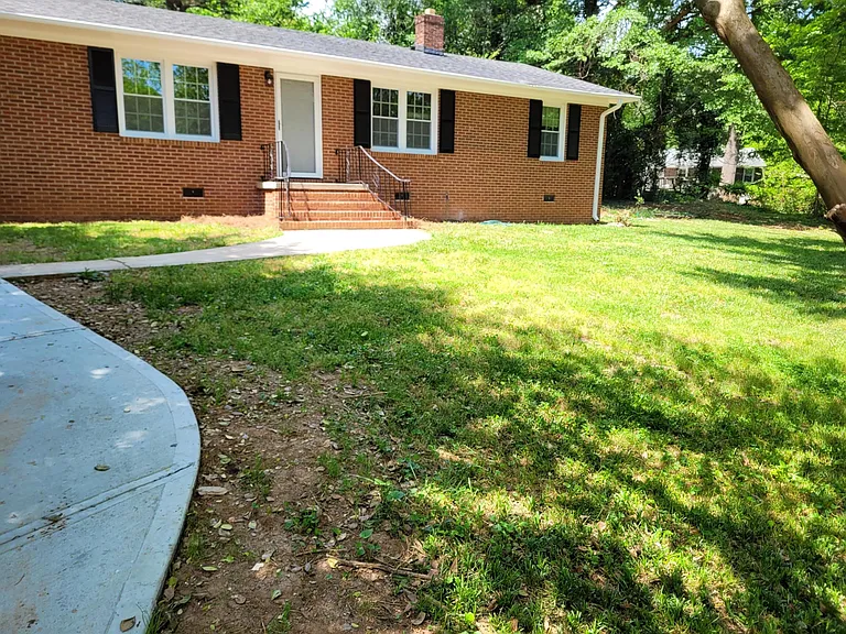 108 Folkstone St — Photo 8