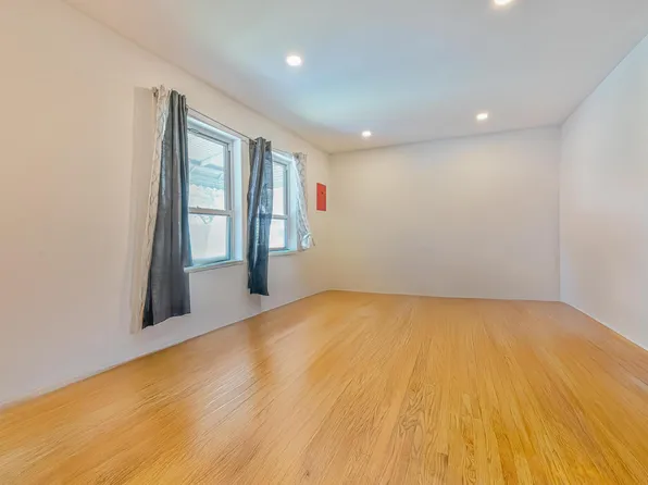 543 Thomas Boyland Street image 3 of 14