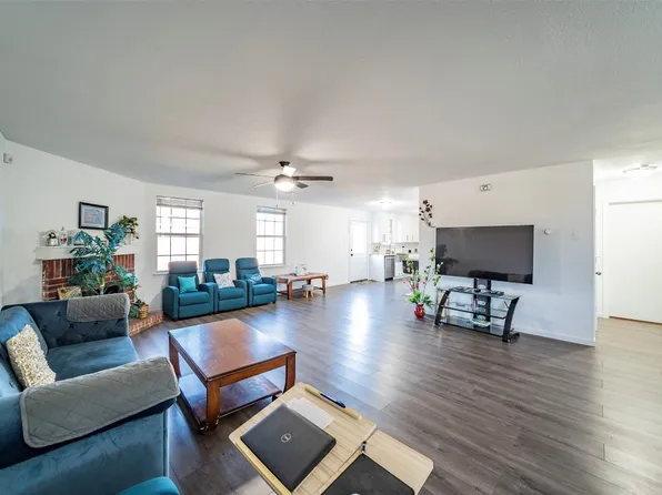 4028 Foxhound Ln, Fort Worth, TX 76123