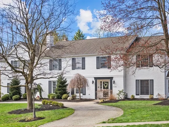 135 Devonwood Dr, Pittsburgh, PA 15241