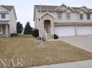 1910 Vladimir Dr, Bloomington, IL
