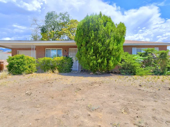 2608 General Chennault St NE, Albuquerque, NM 87112