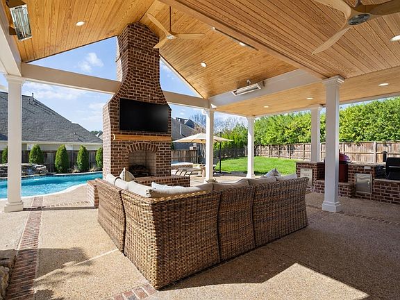 4th image of this home
