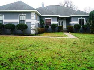 201 Pheasant Ridge Dr, Warner Robins, GA 31088