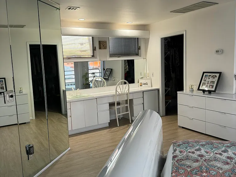 232 Hayes Ct — Photo 8