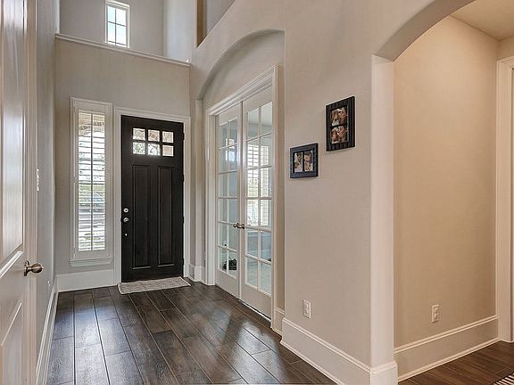 2nd image of 7 Springtime Creek Dr