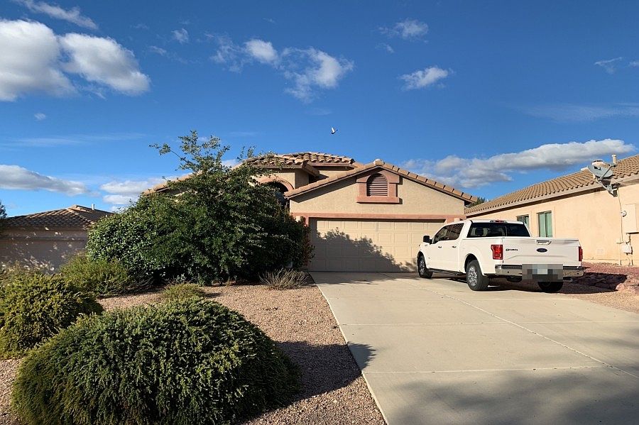 1st image of 60164 E Crestview Ct