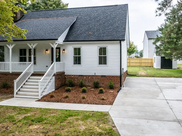 525 Green Willow Cir, Wendell, NC 27591