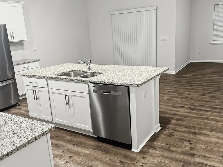 341 Red Brick St — Photo 9