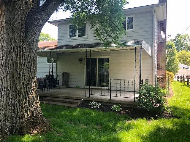 BACK OF THE HOUSE
