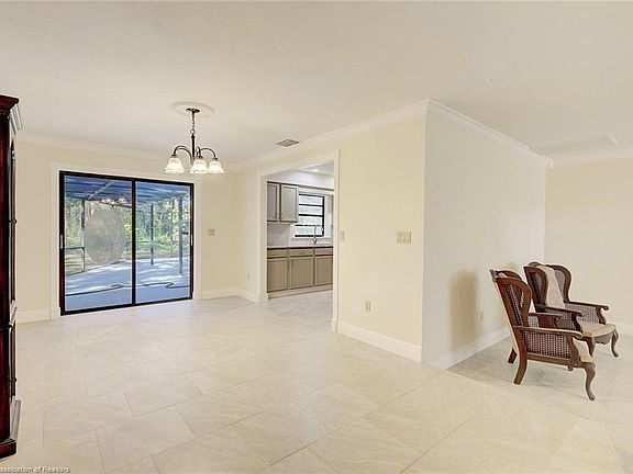 4th image of 2141 Oak Beach Blvd
