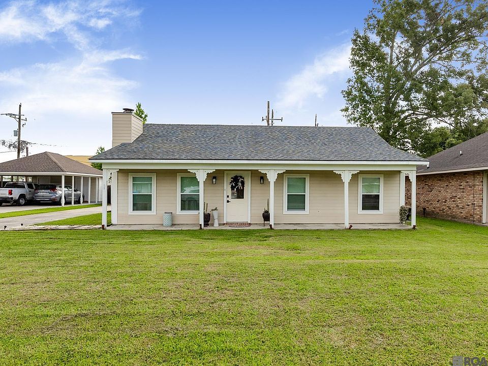 1st image of 18522 Perkins Oak Rd