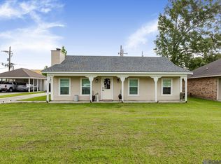 18522 Perkins Oak Rd, Prairieville, LA 70769
