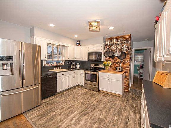 2nd image of 88 Woodland Dr