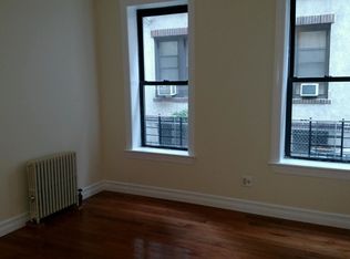 3512 31st St, Astoria, NY 11106
