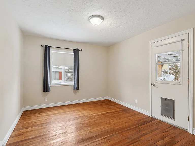 701 S Evergreen Rd — Photo 17