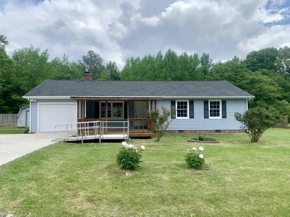 16 Hattie Dr, Fayetteville, TN 37334