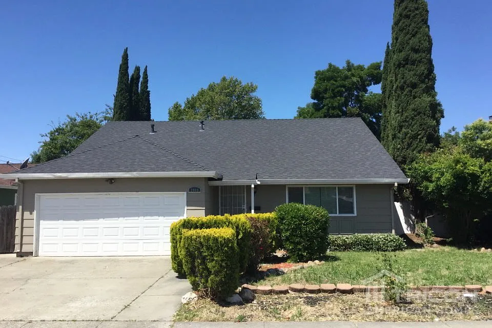 2009 Kingfisher Way photo 1