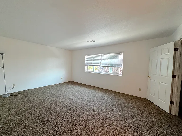1281 Burton Ct #1 — Photo 12