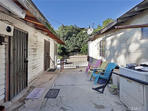 5th image of 808 N Record Ave