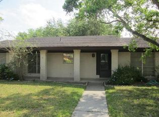 1448 Palm Valley Dr E, Harlingen, TX 78552