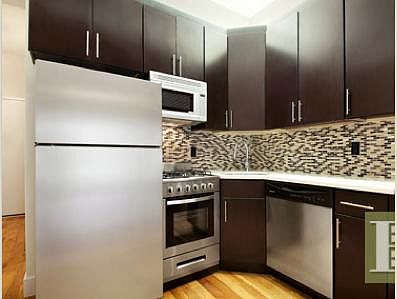 3rd image of 79 W 127th St