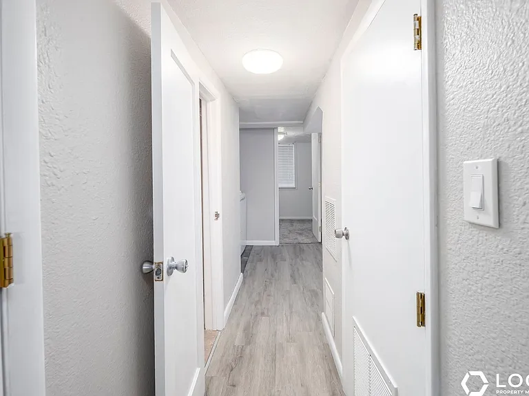 761 N 700 W — Photo 6