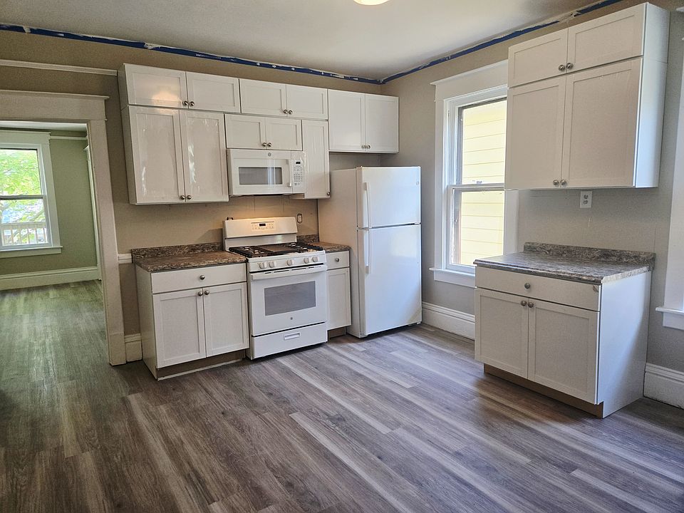 Kitchen Angle 2
