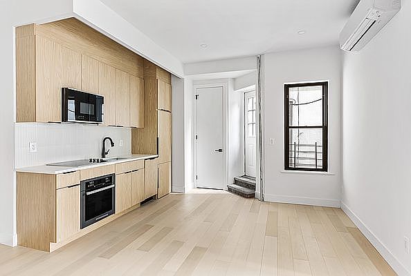 1st image of 704 8th Ave APT 1C