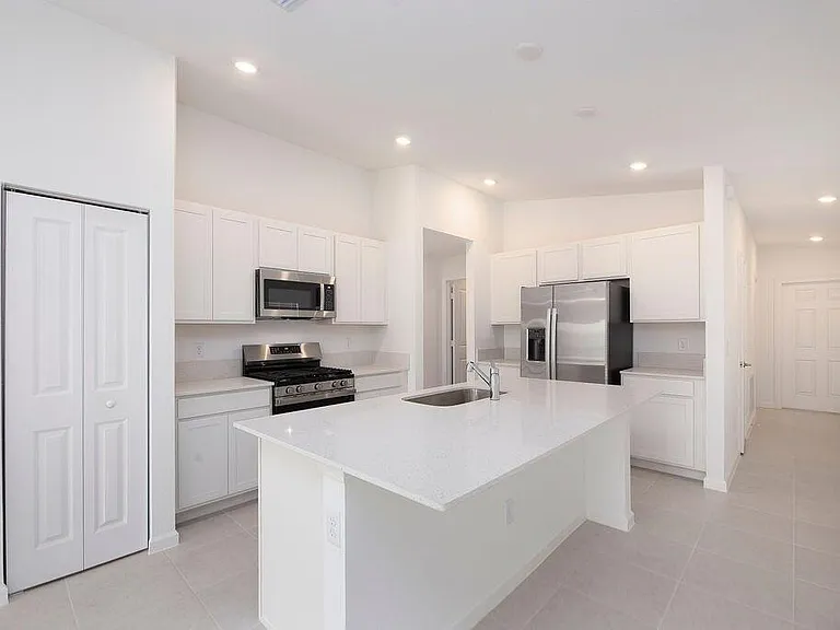 11146 NW Fernbrook Dr — Photo 6